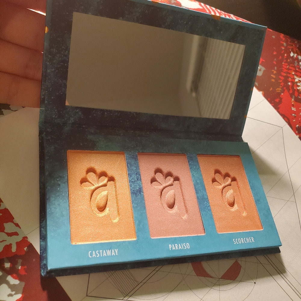 Alamar Blush trio
